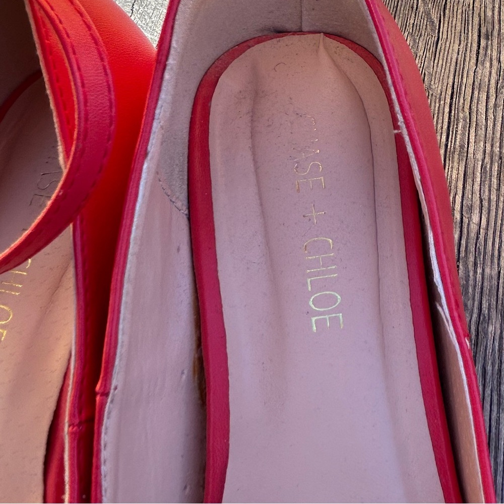 Sz 7.5 Chase + Chloe well loved “Bobby” wedge shoe with adjustable ankle strap - Picture 3 of 9
